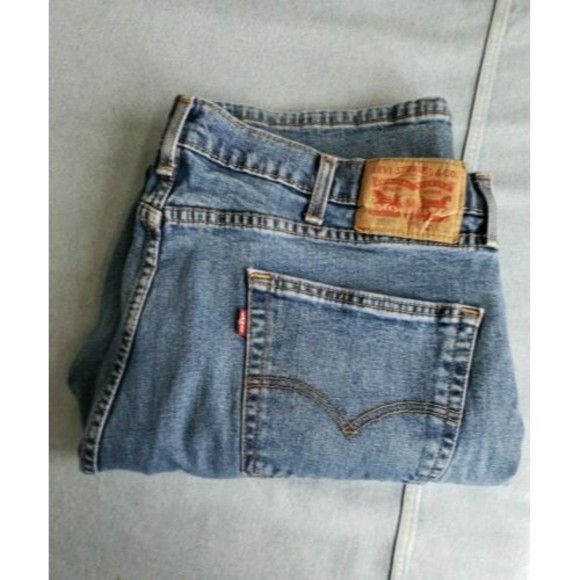 MEN'S LEVIS 505 STRAIGHT LEG JEANS  Medium Wash High Rise 42 x 32 Actual 41 x 30 - Picture 12 of 12